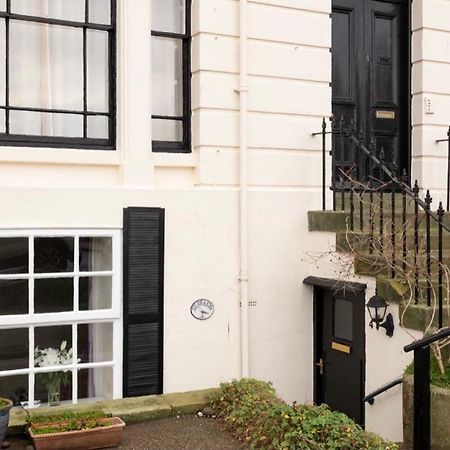 Seawards 2 Bedroomed Seafront Filey Exterior foto